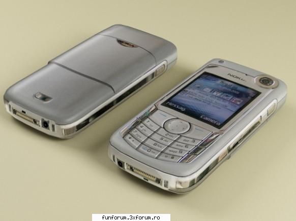 Vand Nokia 6680 - Vand Nokia 6680, incarcator, casti si card de 512 - Anunturi on-line
